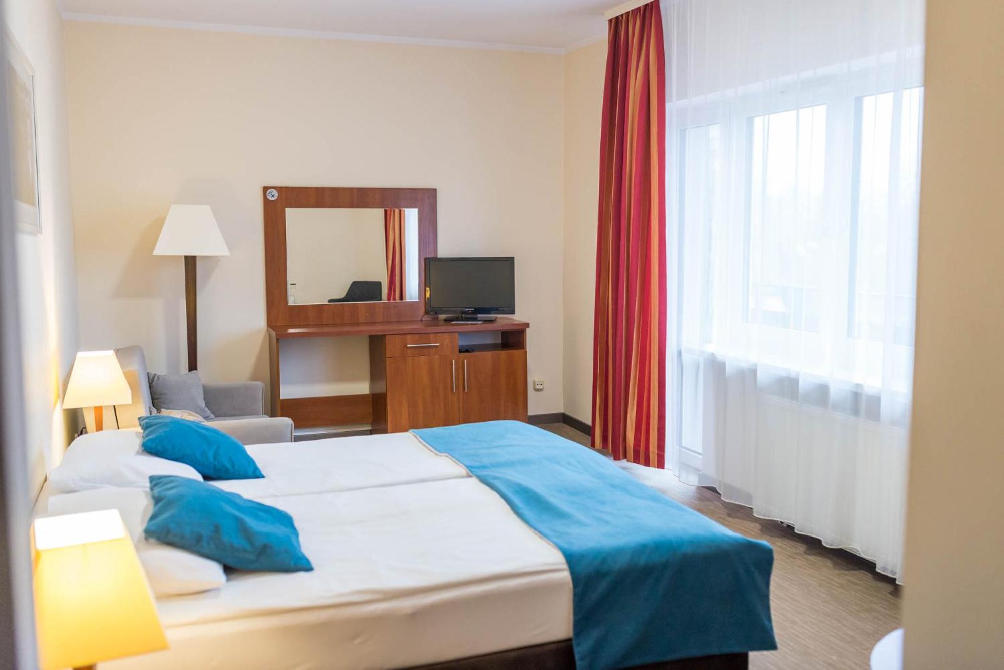 Hotel Mazury Gizycko Exterior photo