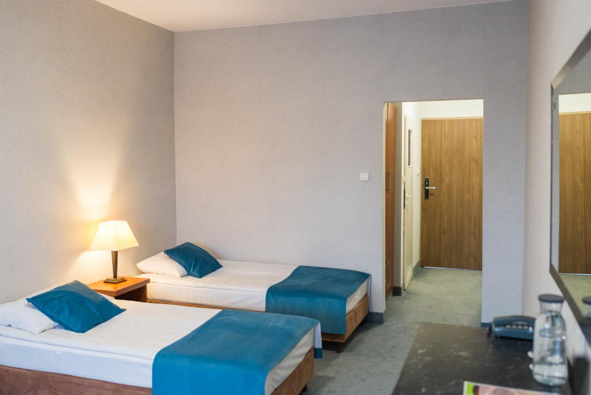 Hotel Mazury Gizycko Exterior photo